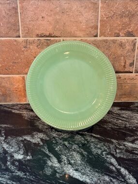 Fire King Jadeite 75/8" Ribbed plate